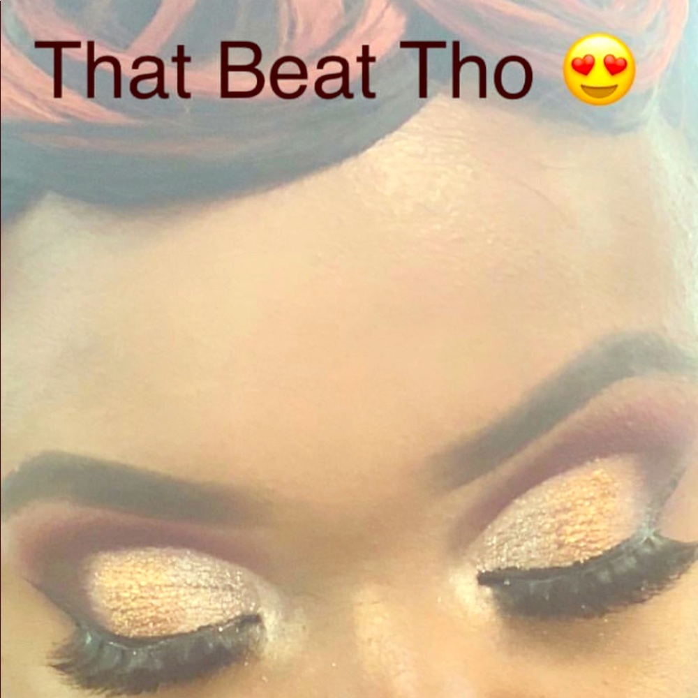 Meet your Posher, Deandra.Makeup has saved my life